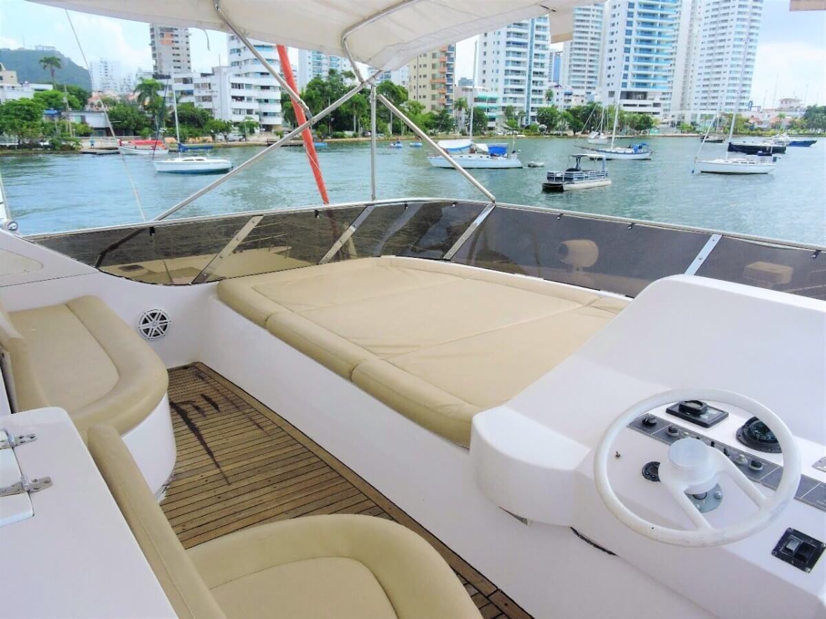 75' Tinitum yacht charter in Cartagena, Colombia