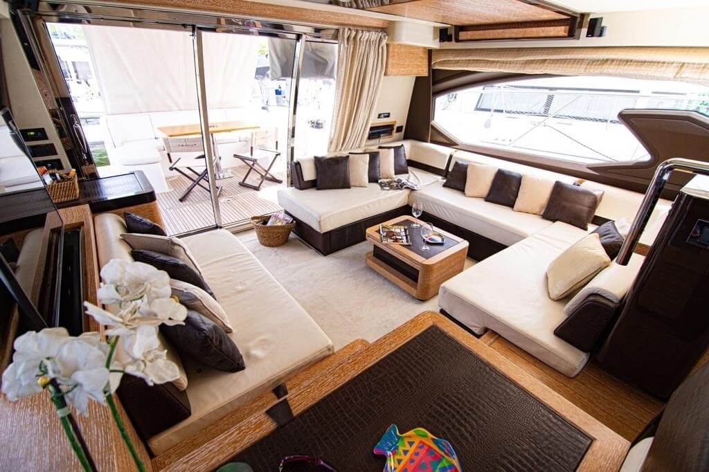 64' Azimut Fly yacht charter in Cartagena, Colombia
