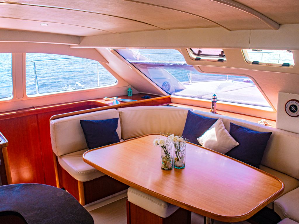 47' Leopard yacht charter in Cartagena, Colombia