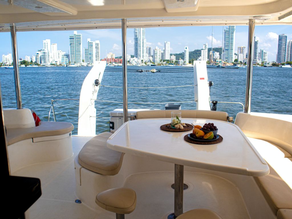 47' Leopard yacht charter in Cartagena, Colombia