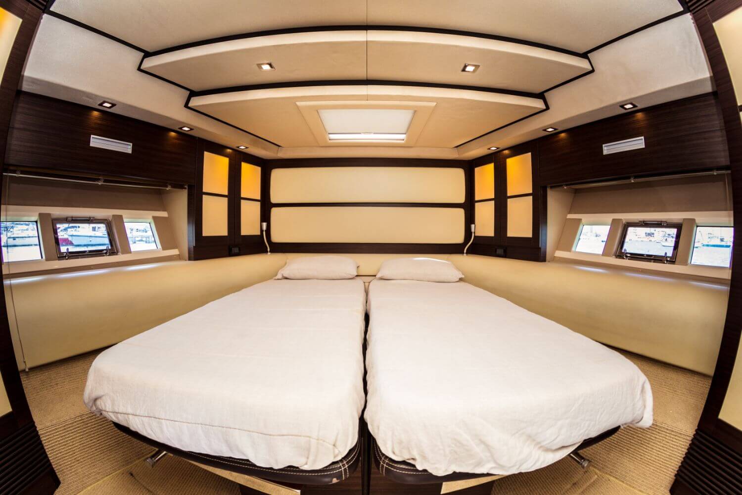 62' Azimut Sport yacht charter in Cartagena, Colombia