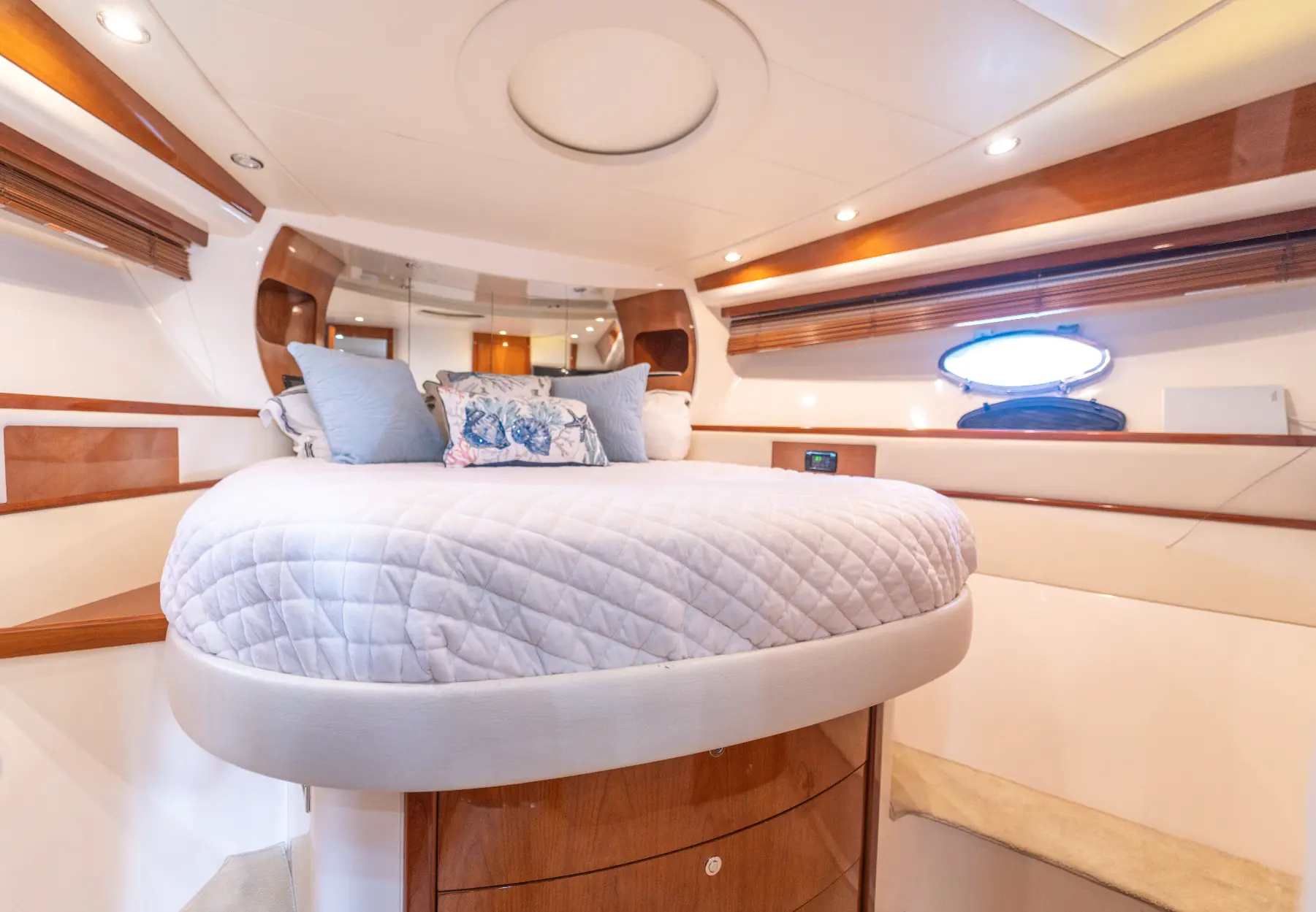 50′ Pershing + Water Toy, private yacht charter in Miami