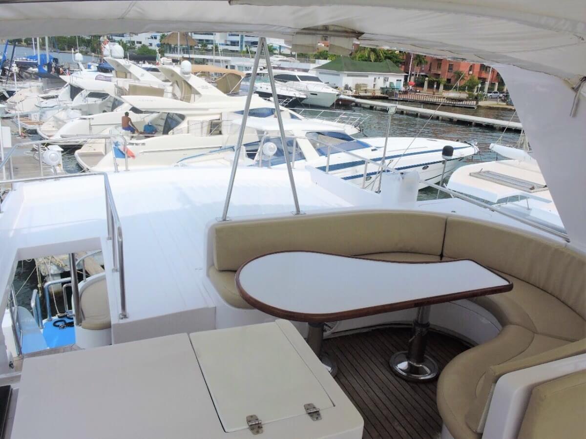 75' Tinitum yacht charter in Cartagena, Colombia