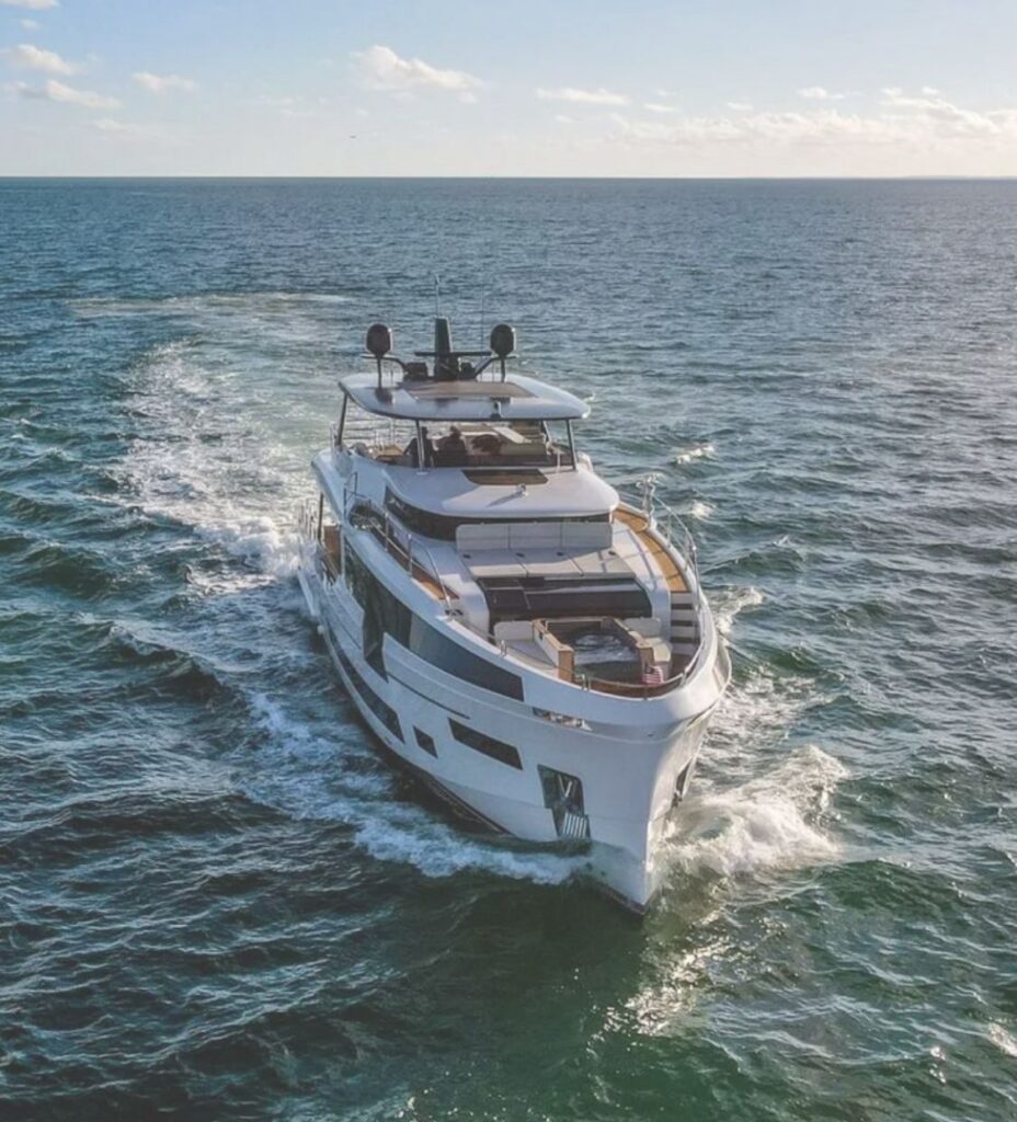 88′ Sirena + Jacuzzi, private yacht charter in Miami