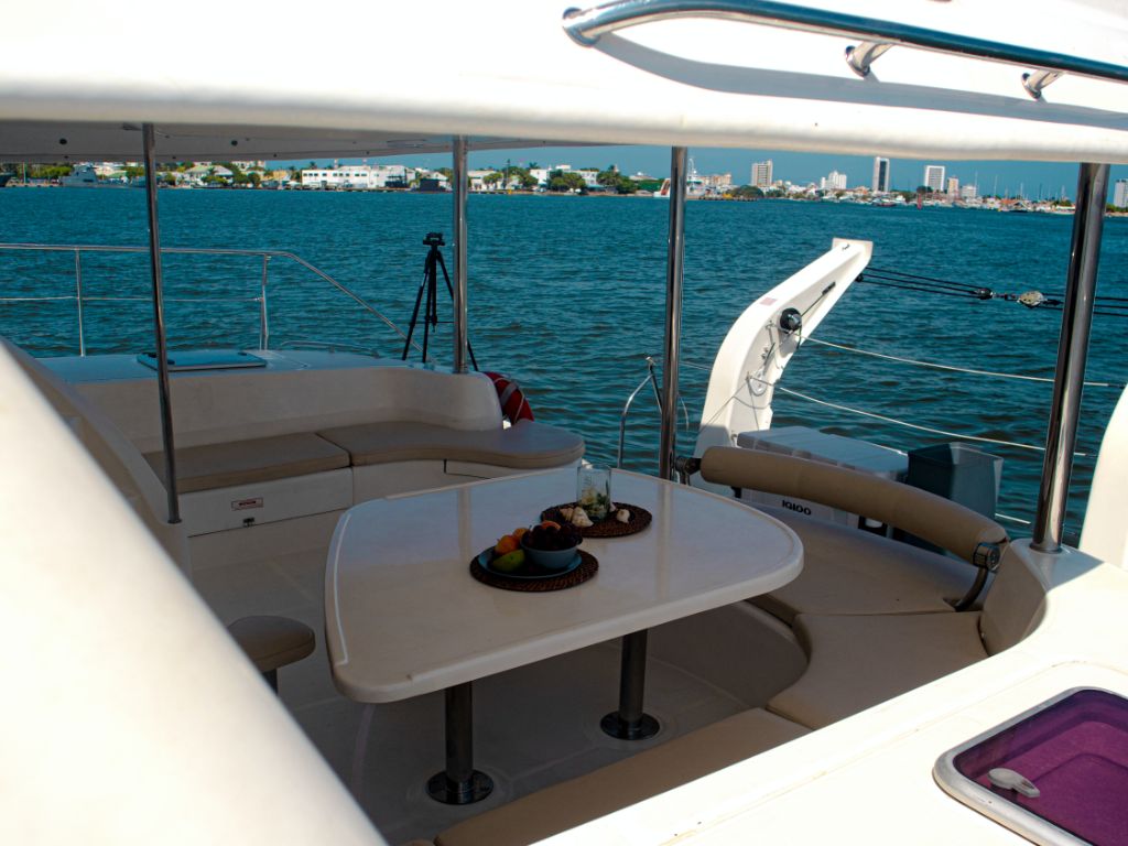 47' Leopard yacht charter in Cartagena, Colombia