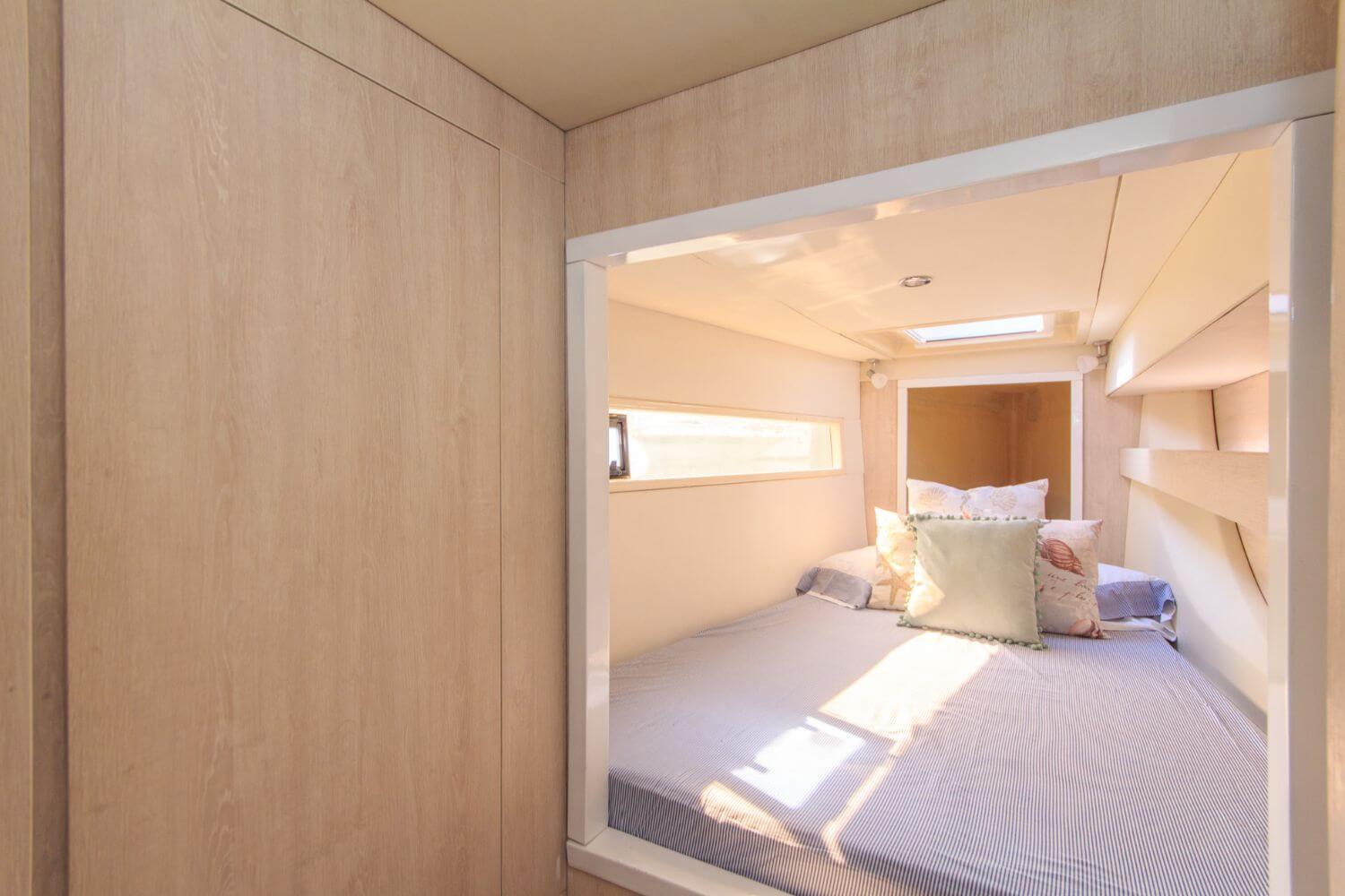 43' Leopard yacht charter in Cartagena, Colombia