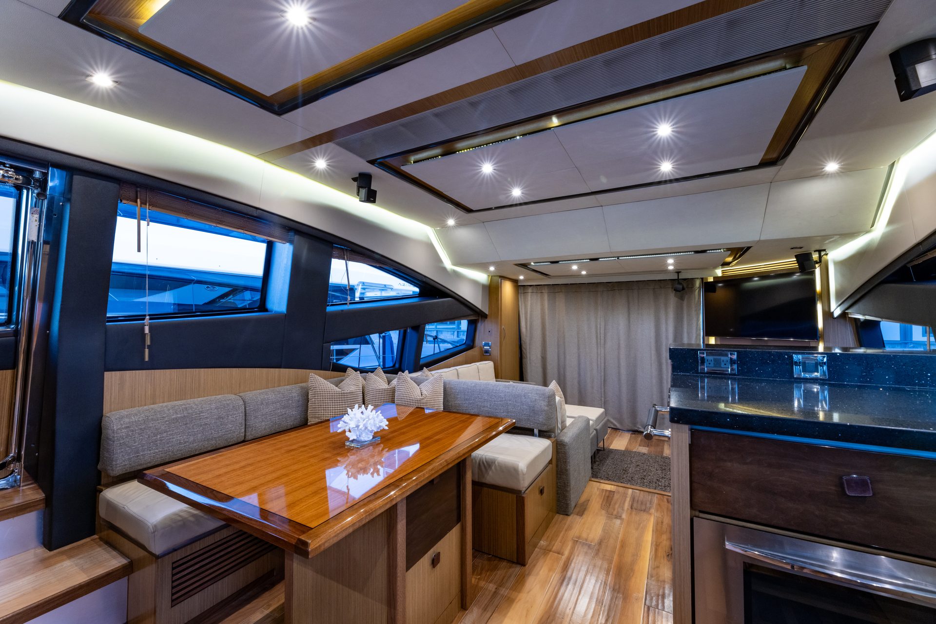 65' Dream Time luxury yacht charter in Nassau, Bahamas