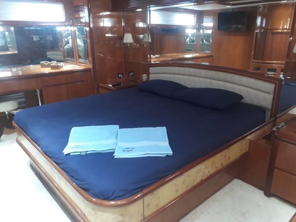 75' Tinitum yacht charter in Cartagena, Colombia