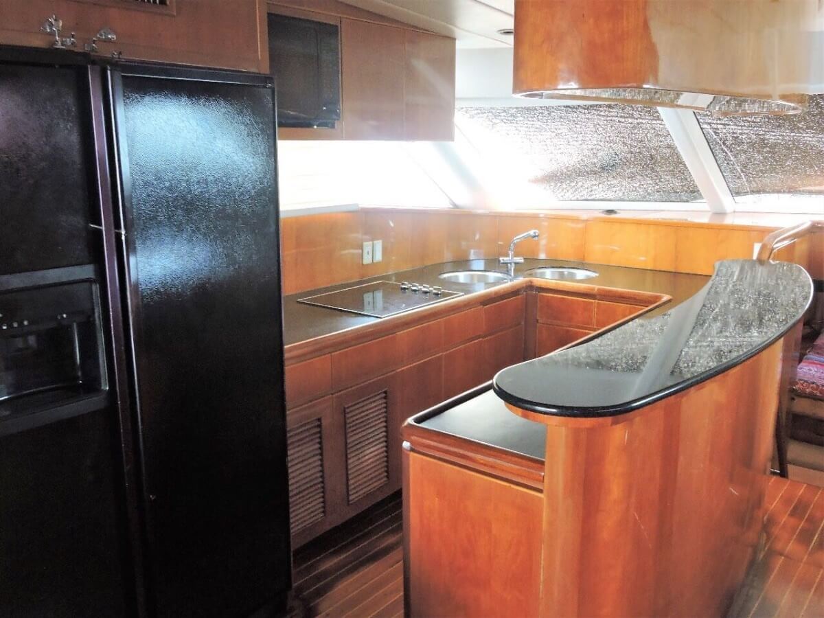 75' Tinitum yacht charter in Cartagena, Colombia