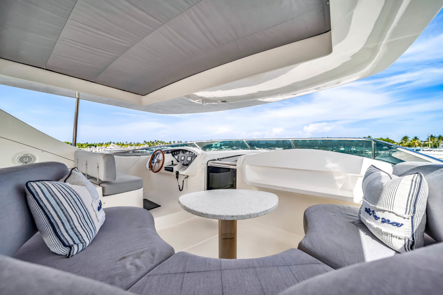 116′ Azimut + Water Toys + Jetski 1Hr