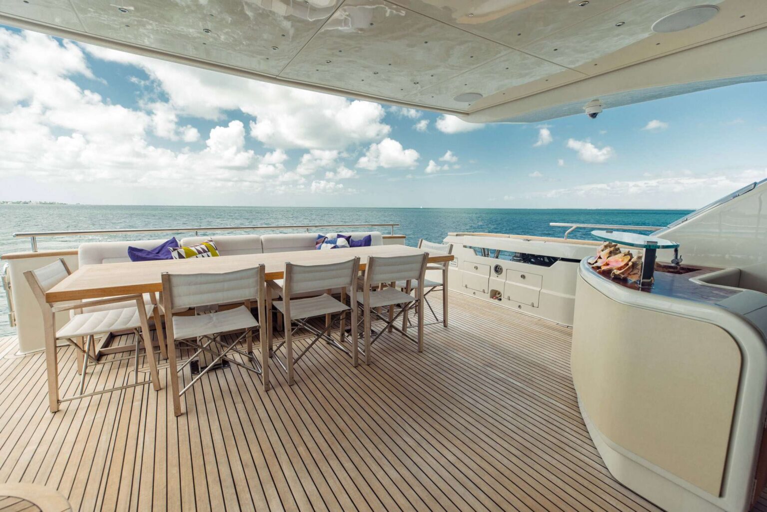 105′ Dominator + Water Toys + Jacuzzi