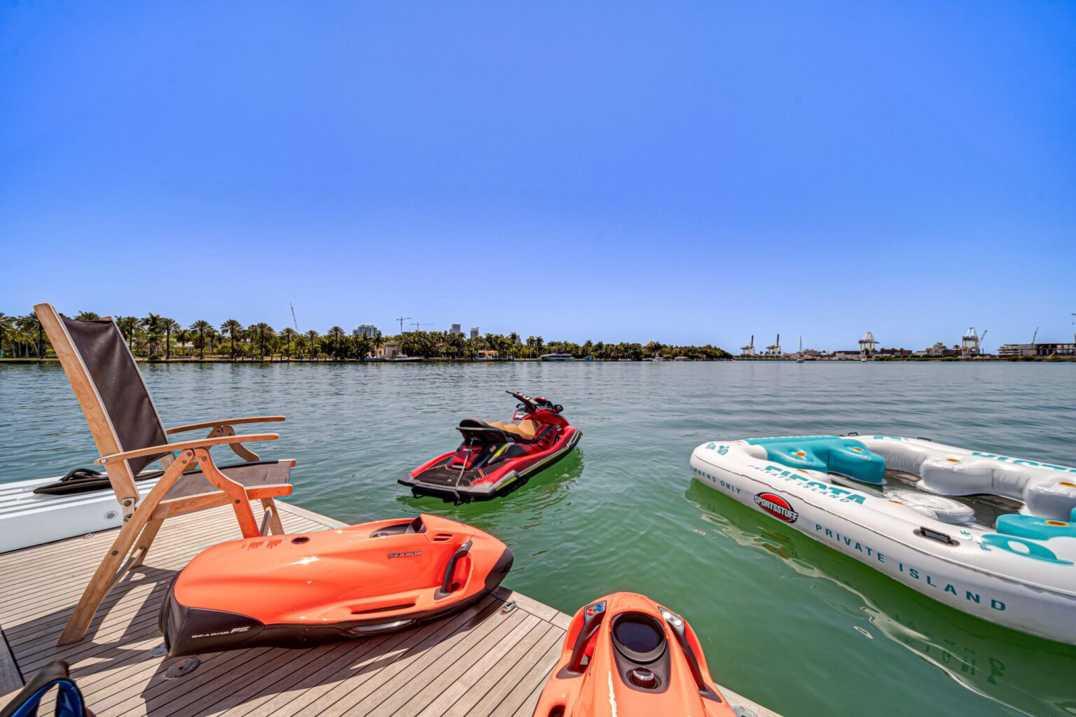 105′ Leopard + Water Toys + Jacuzzi