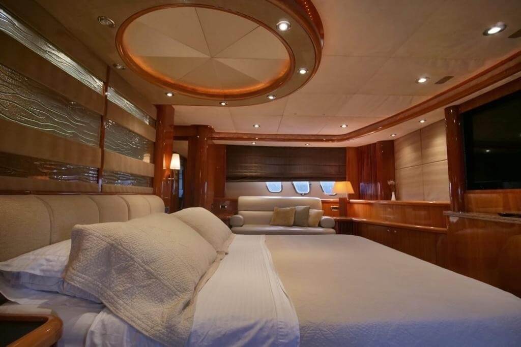 72' Sunseeker yacht charter in Cartagena, Colombia