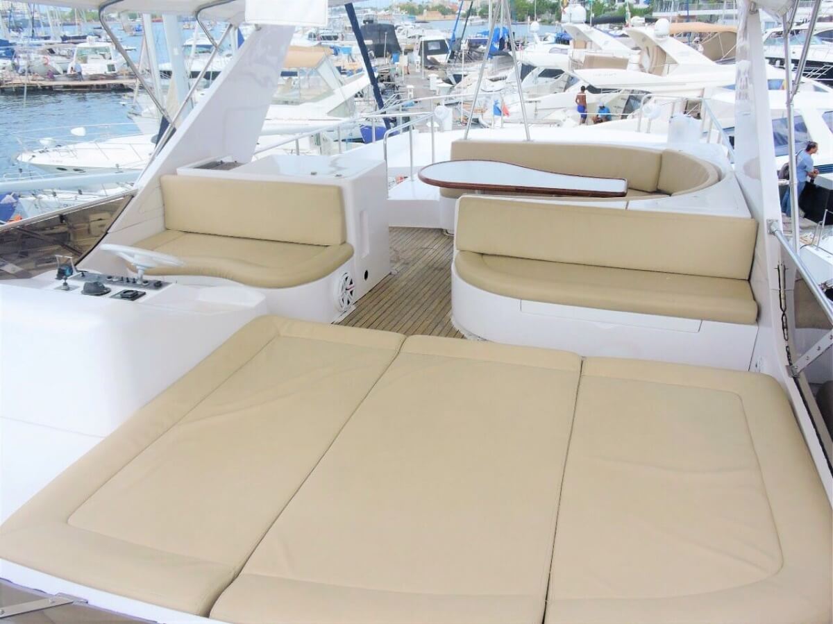 75' Tinitum yacht charter in Cartagena, Colombia