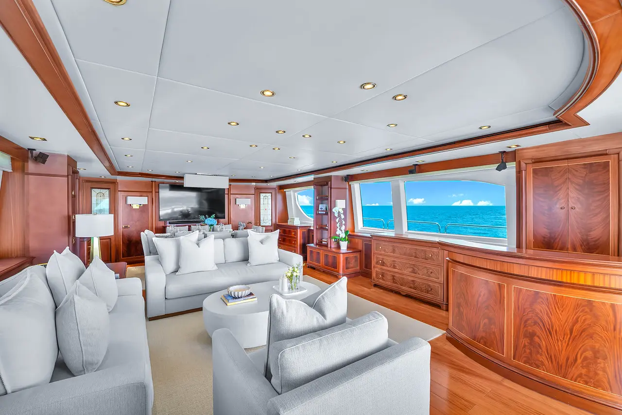 105′ Azimut Sport + Water Toy