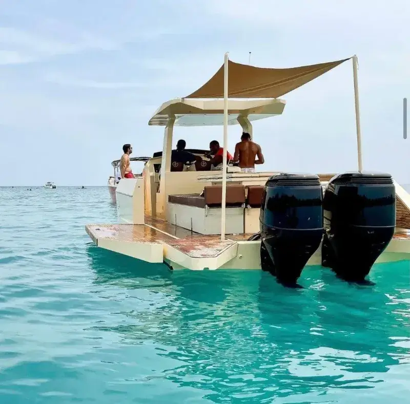39' Galea yacht charter in Cartagena, Colombia