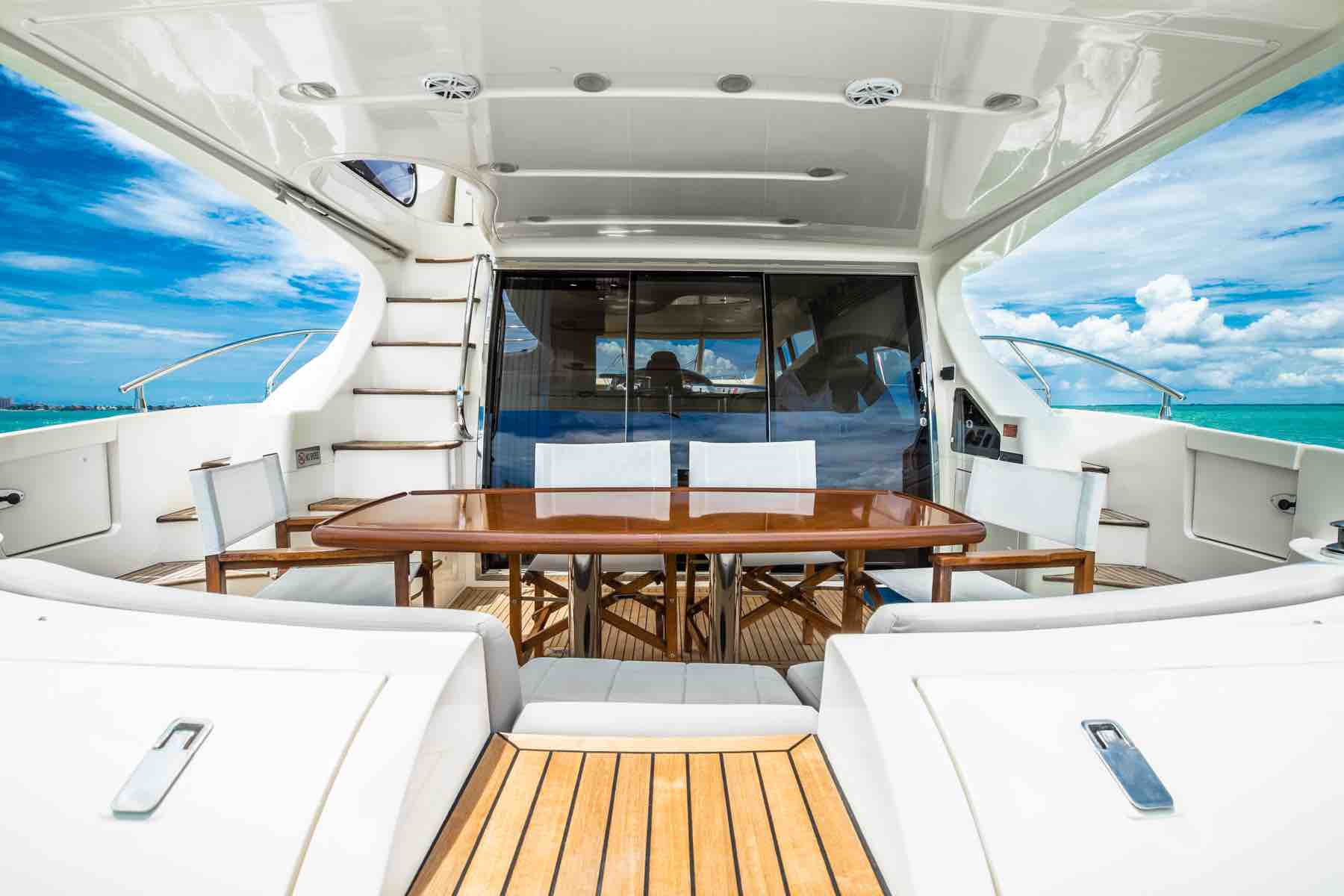 62’ Azimut Fly + Water Toys + Jetski 1Hr, private yacht charter in Miami