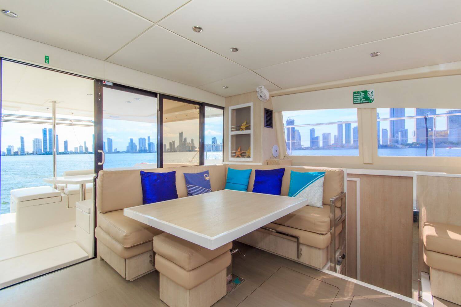 43' Leopard yacht charter in Cartagena, Colombia