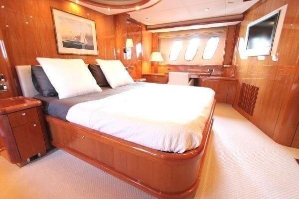 72' Sunseeker yacht charter in Cartagena, Colombia