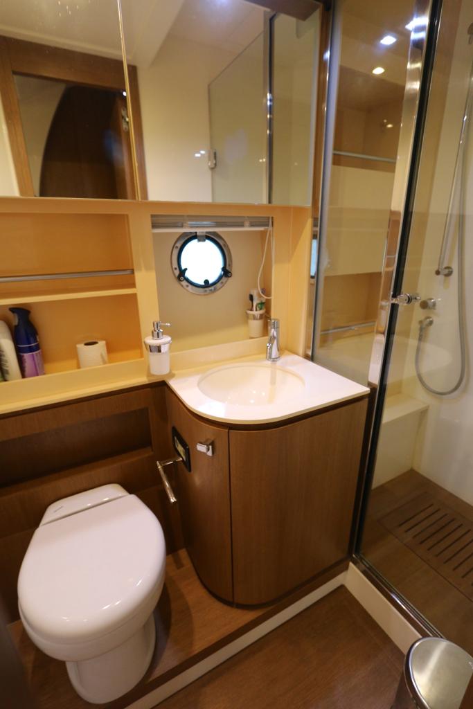 52′ Azimut Atlantis + Water Toys, private yacht charter in Miami