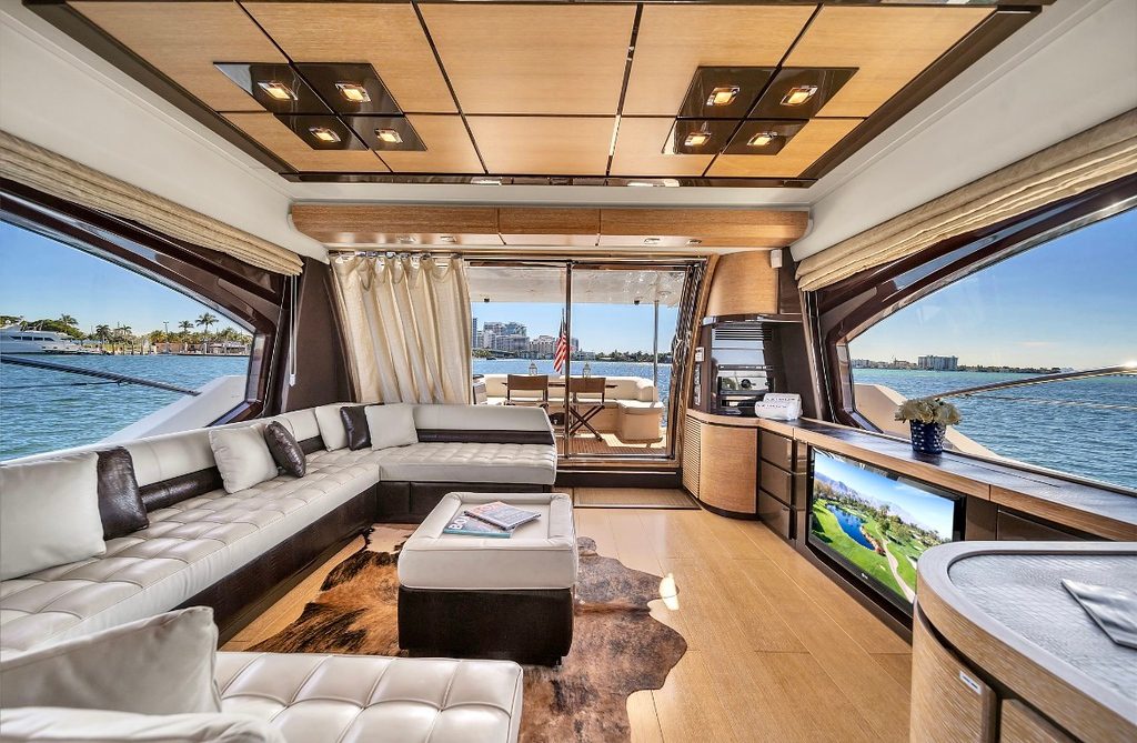 70′ Azimut FB + Jetski 1Hr, private yacht charter in Miami