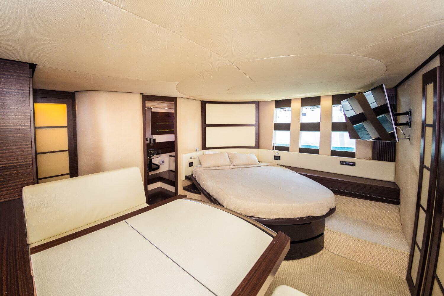 62' Azimut Sport yacht charter in Cartagena, Colombia