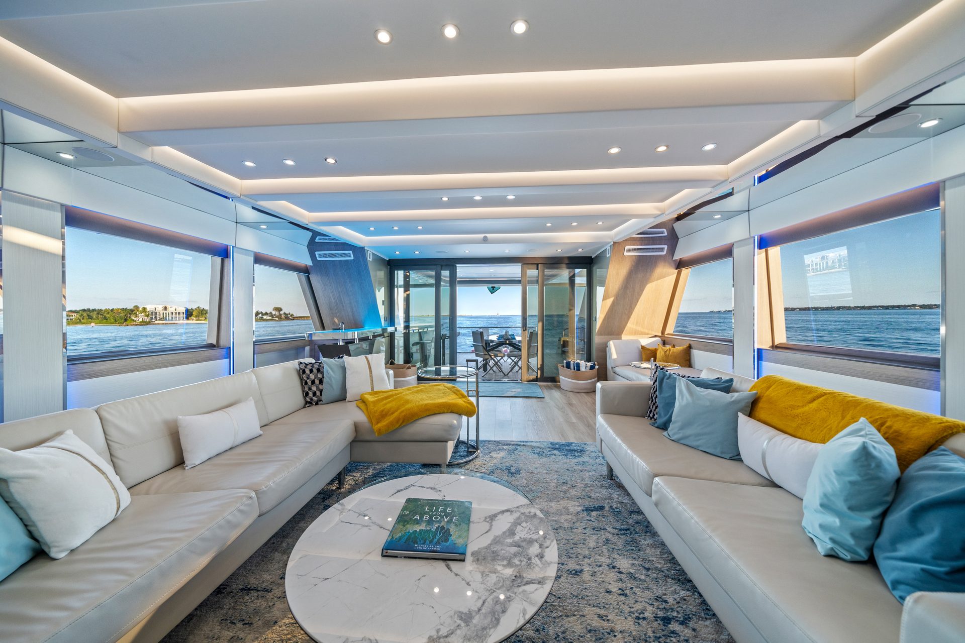110' Julianne luxury yacht charter in Nassau, Bahamas