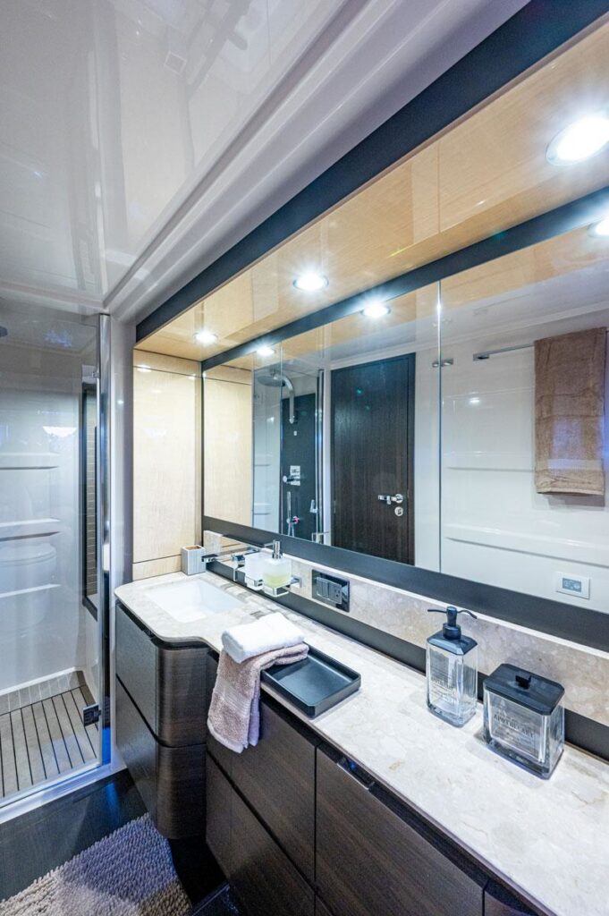 66′ Azimut + Water Toys, private yacht charter in Miami