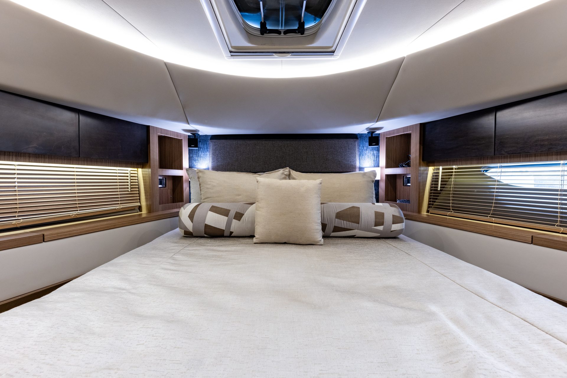65' Dream Time luxury yacht charter in Nassau, Bahamas