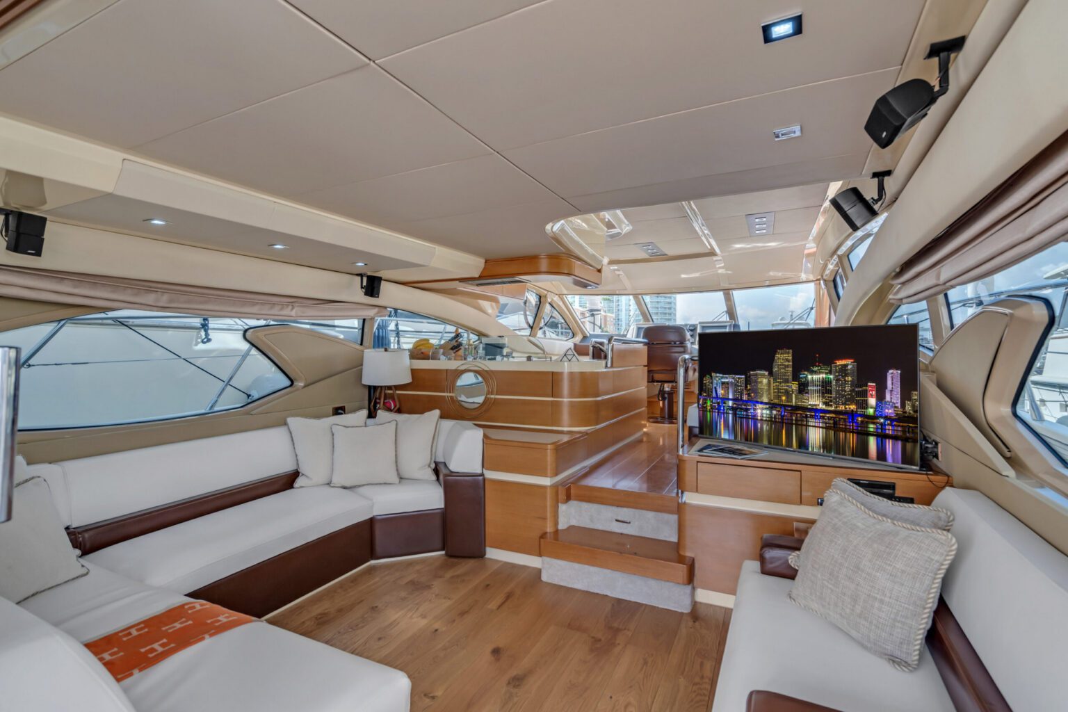 65′ Azimut + Water Toys + Jetski 1Hr, private yacht charter in Miami