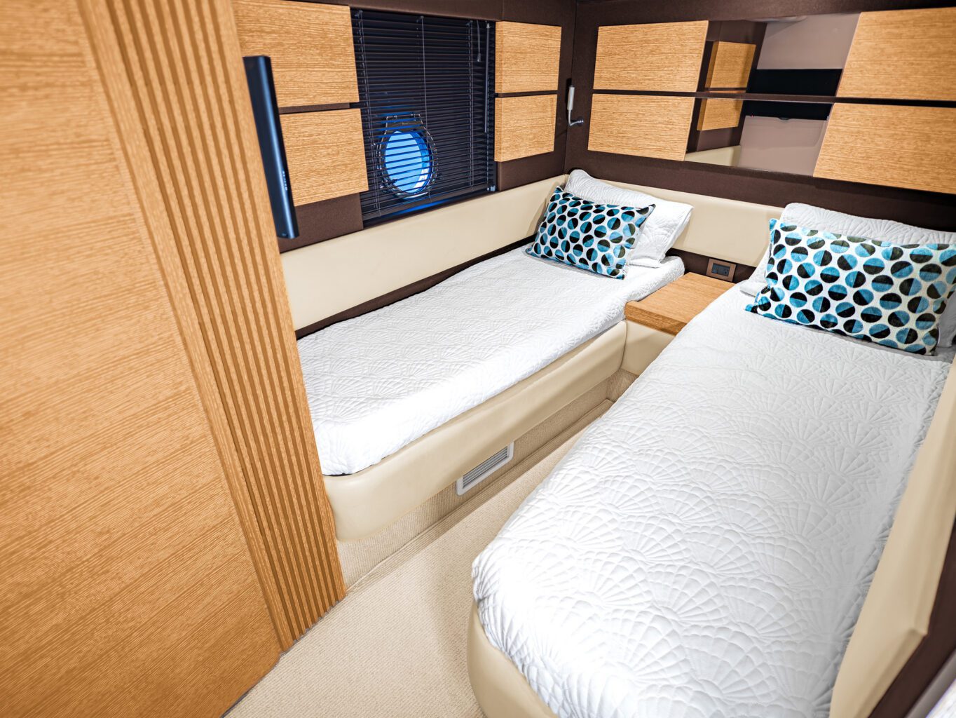 54′ Azimut + Water Toys, private yacht charter in Miami