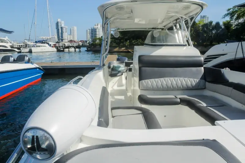 41' Bravo yacht charter in Cartagena, Colombia