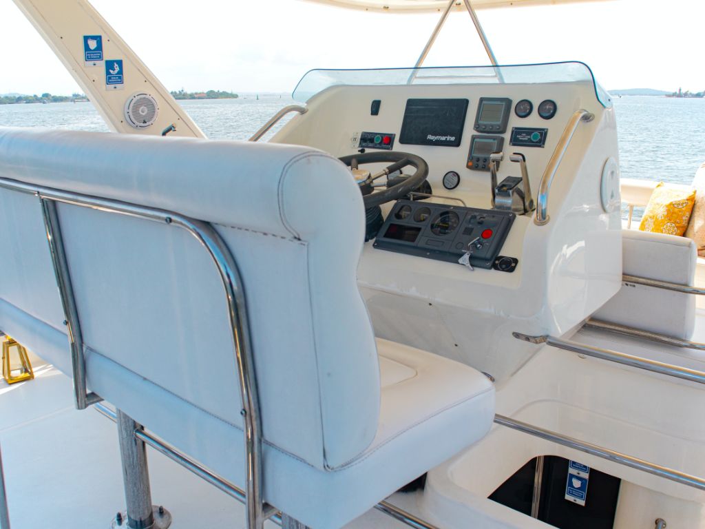 47' Leopard yacht charter in Cartagena, Colombia