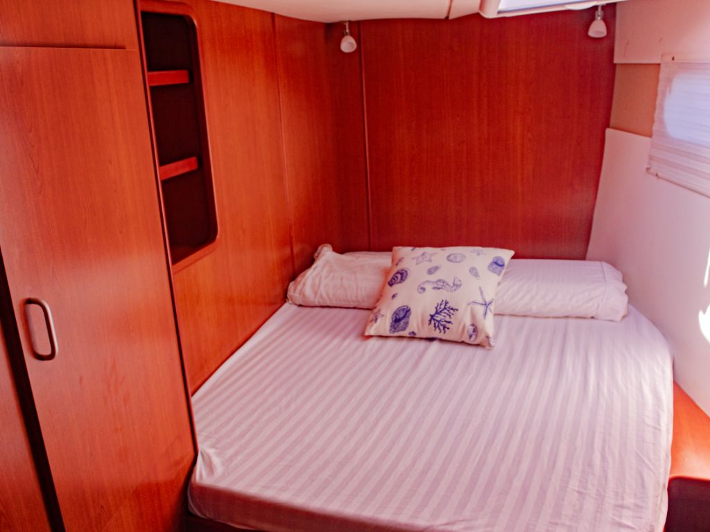 47' Leopard yacht charter in Cartagena, Colombia