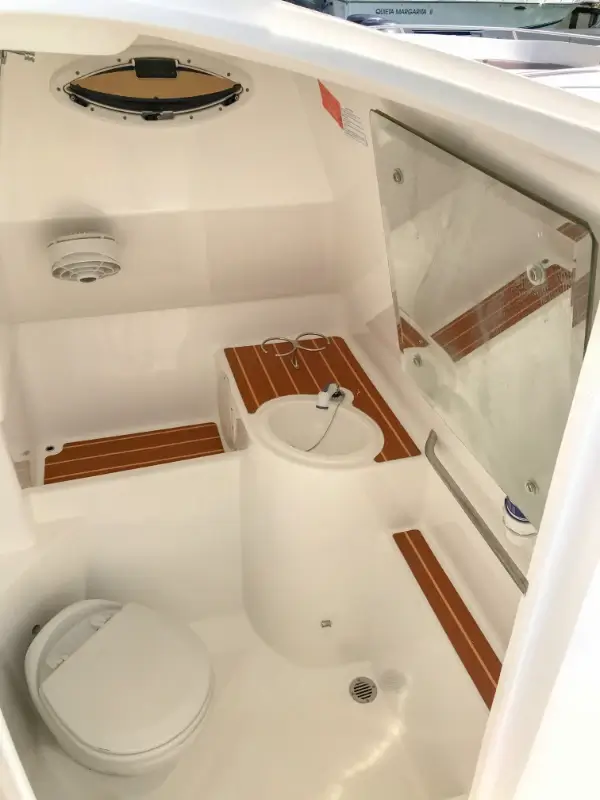 41' Bravo yacht charter in Cartagena, Colombia