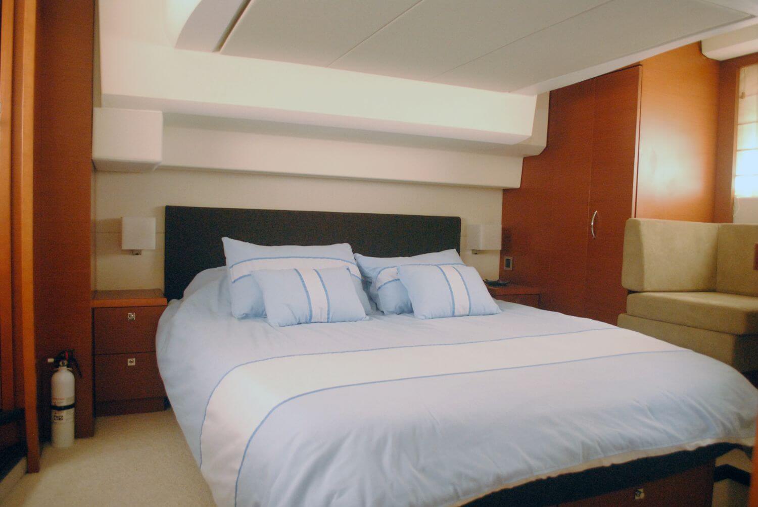 50' Prestige 500 Flybridge yacht charter in Cartagena, Colombia