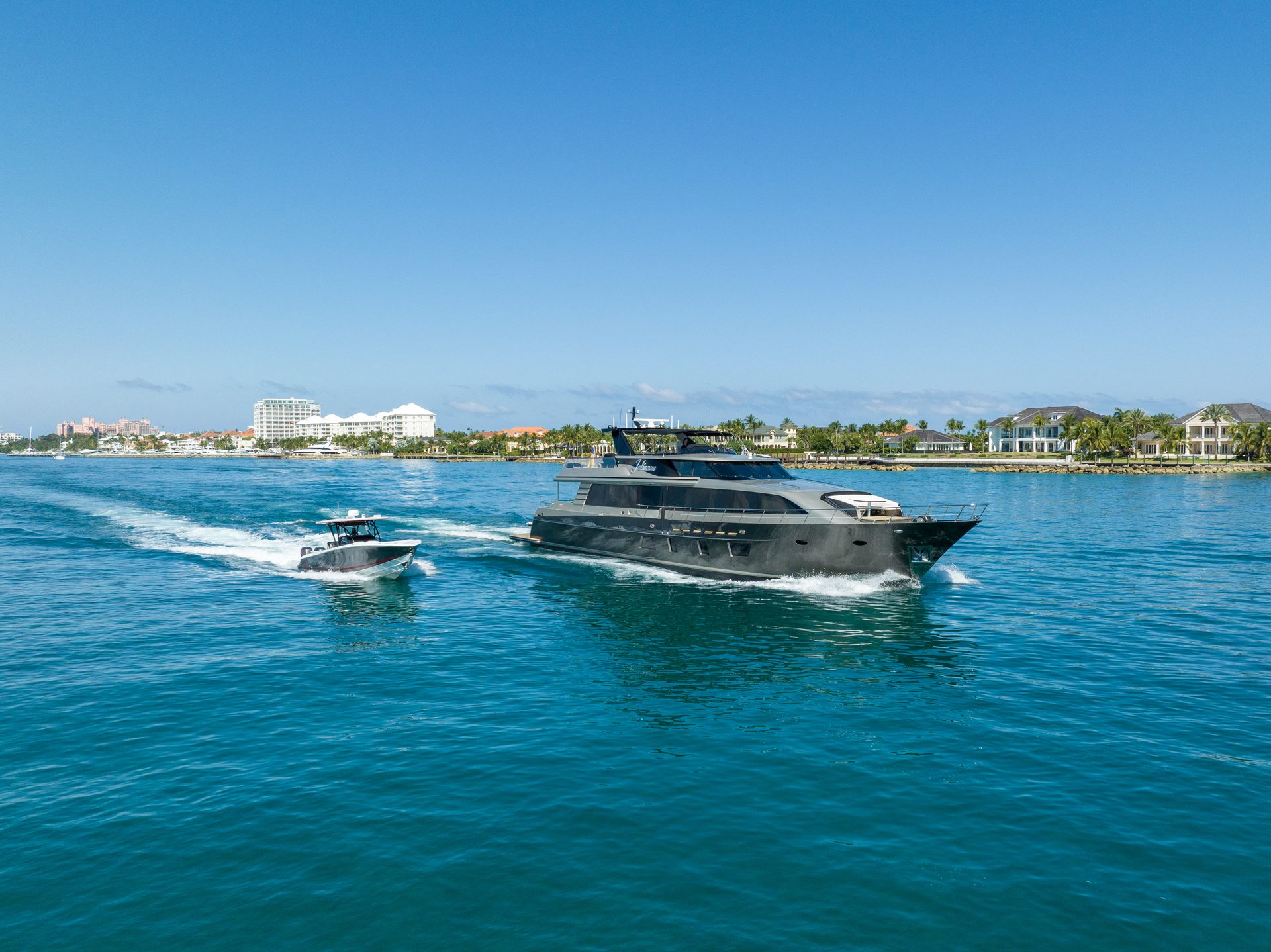 110' Julianne luxury yacht charter in Nassau, Bahamas