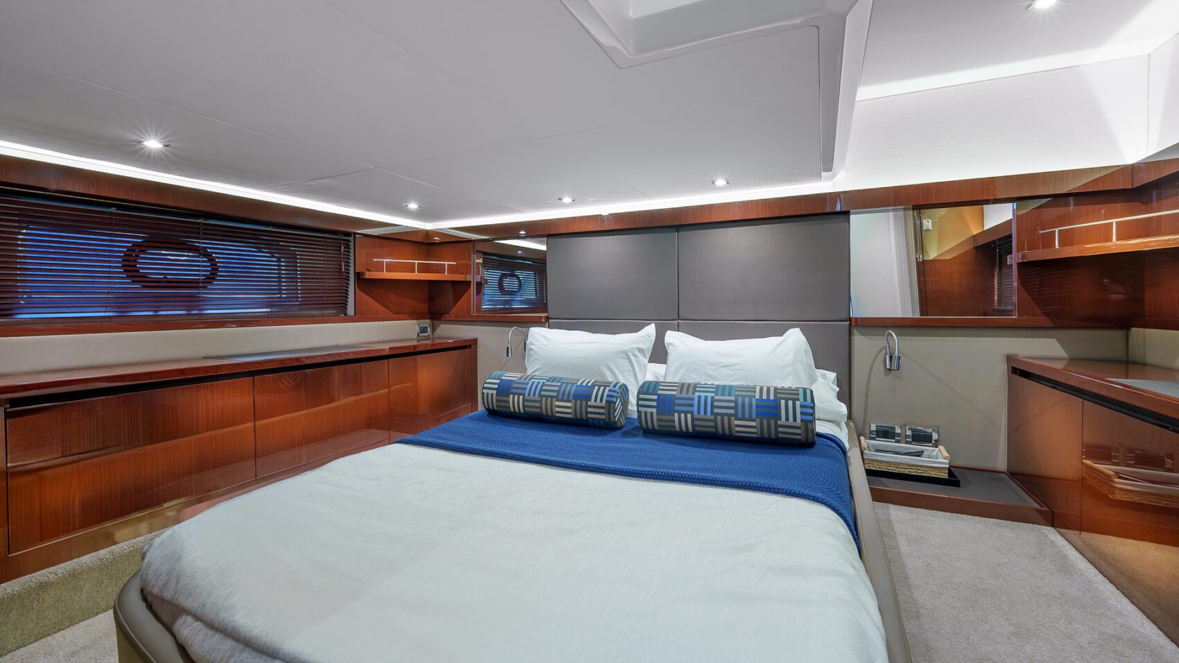 46′ Sea Ray + Water Toys + Jetski 1Hr, private yacht charter in Miami