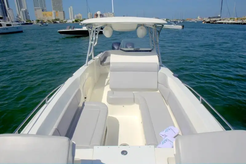 41' Bravo yacht charter in Cartagena, Colombia
