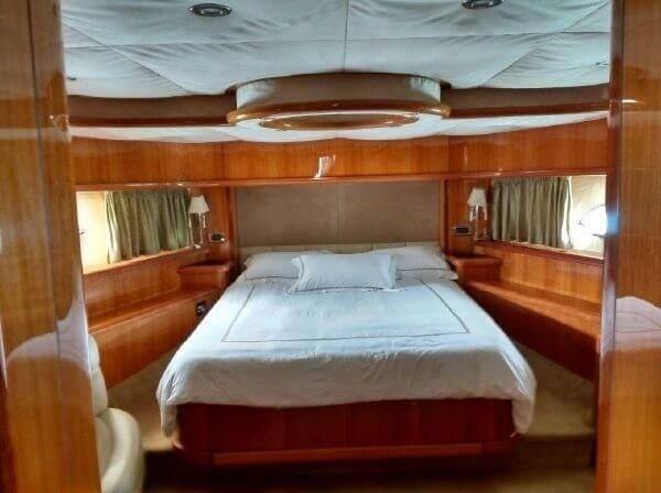 72' Sunseeker yacht charter in Cartagena, Colombia