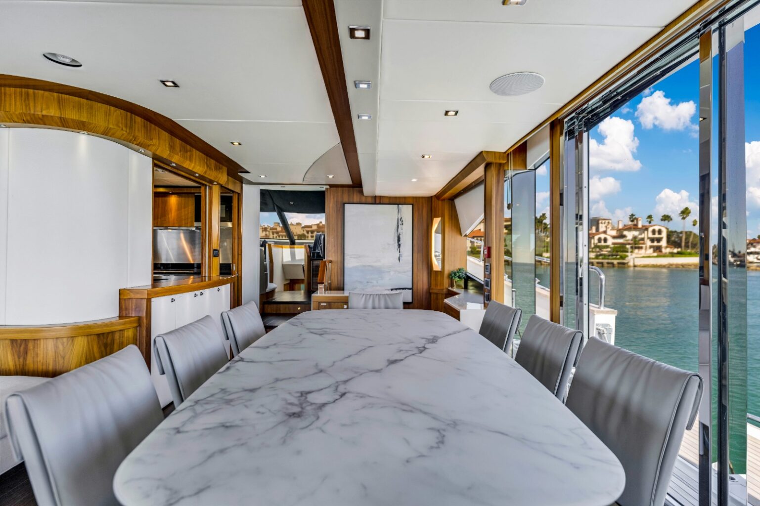 92′ Sunseeker + Water Toys