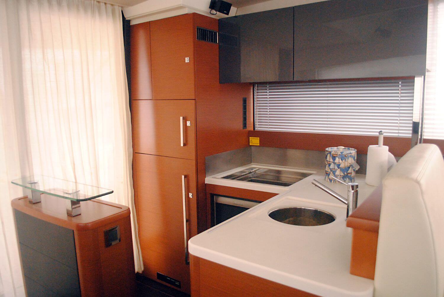 50' Prestige 500 Flybridge yacht charter in Cartagena, Colombia