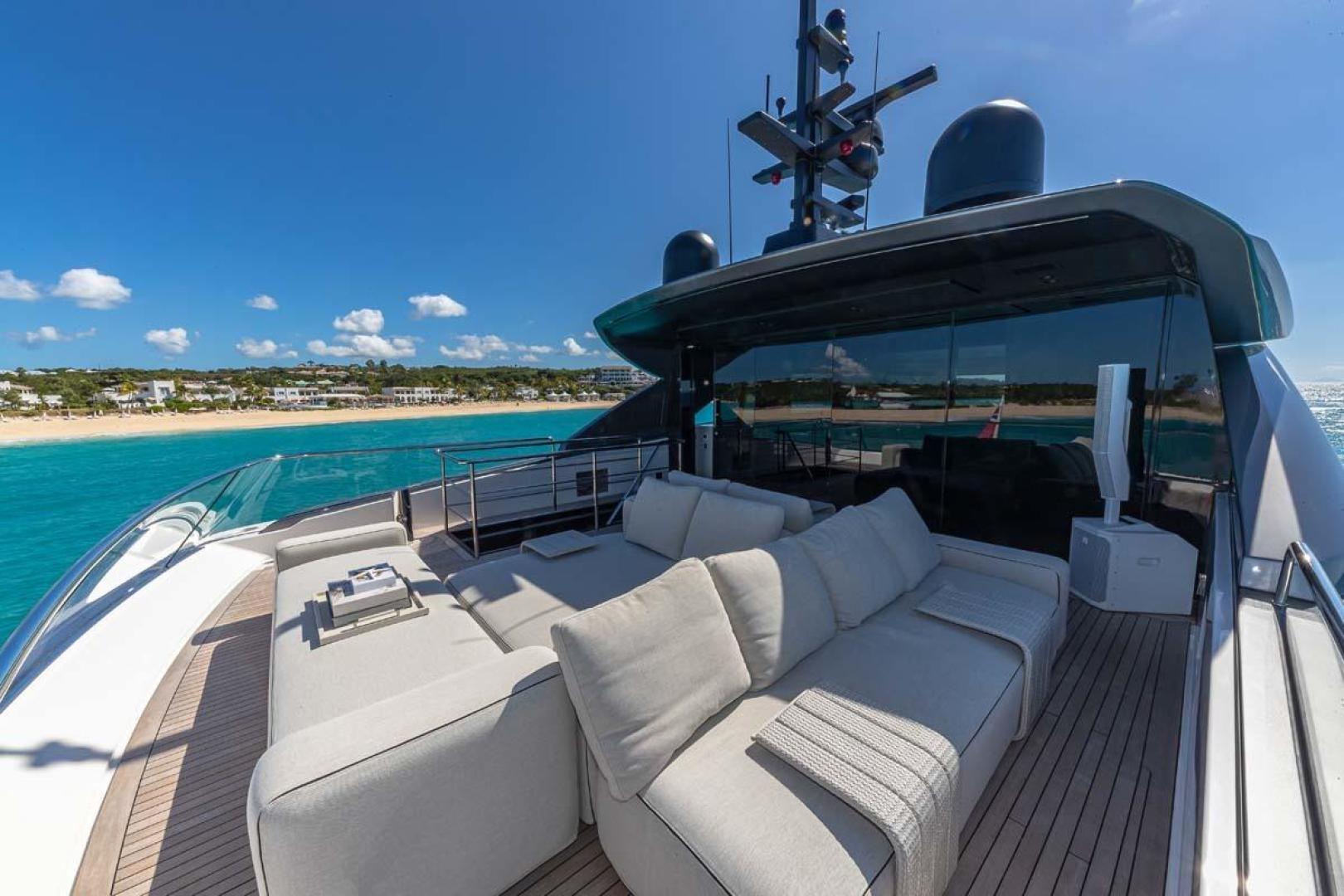 112′ SanLorenzo + Water Toys