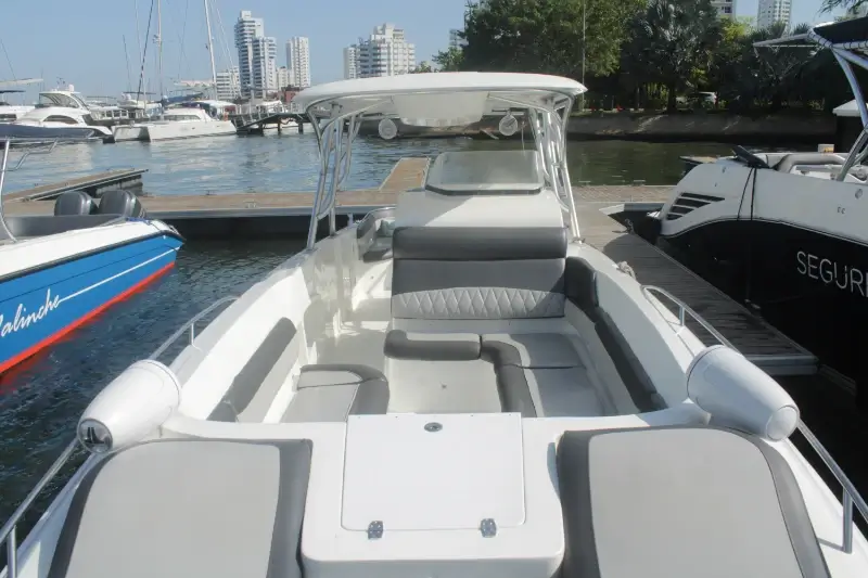 41' Bravo yacht charter in Cartagena, Colombia