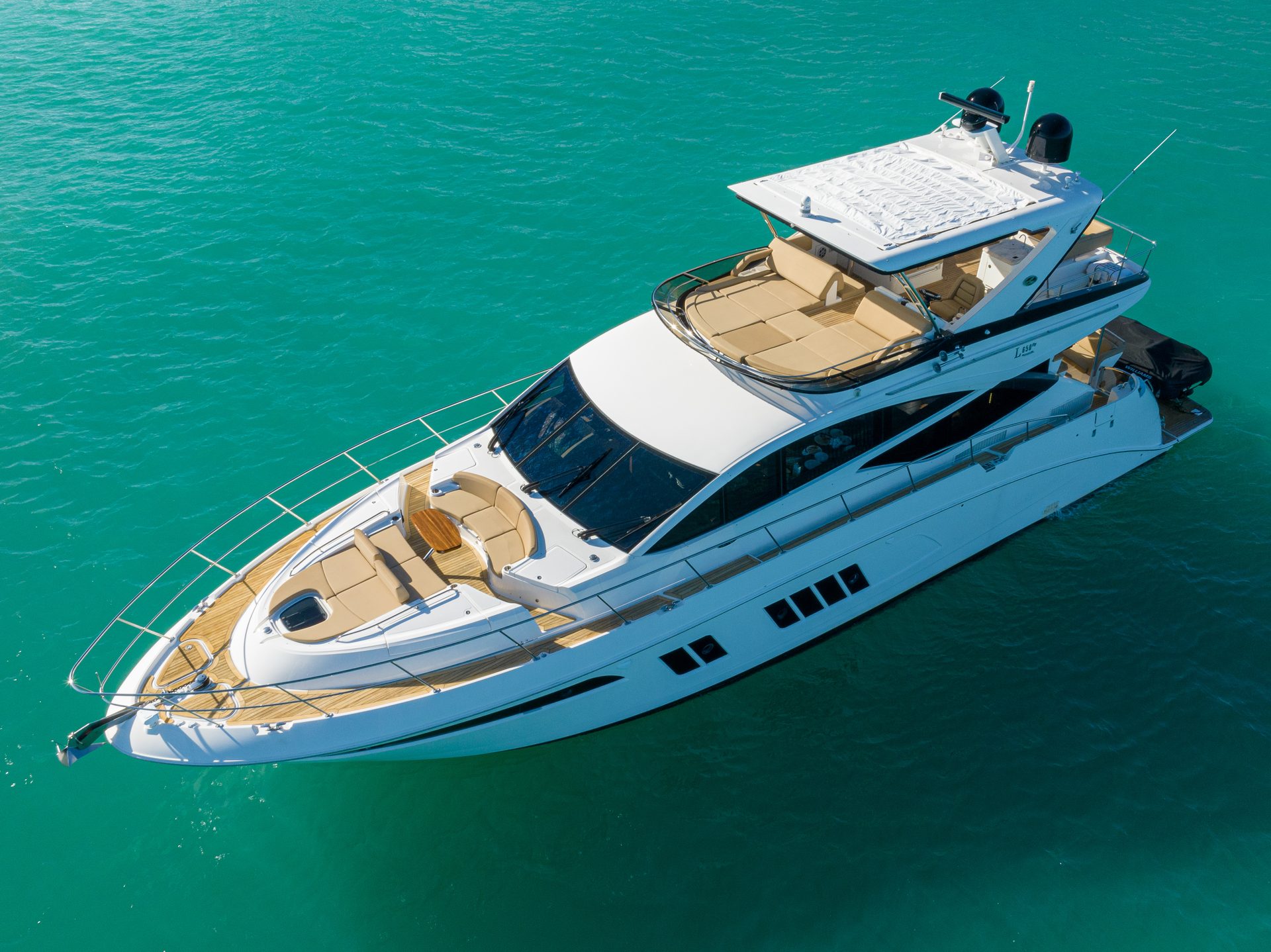65' Dream Time luxury yacht charter in Nassau, Bahamas
