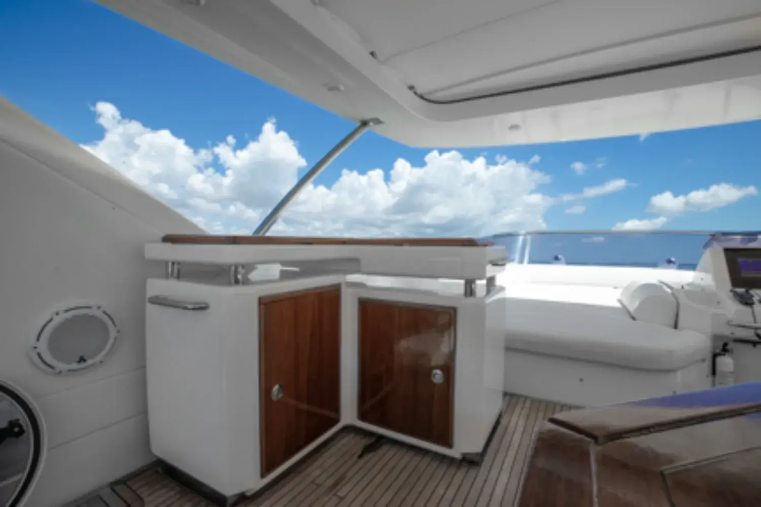 70′ Azimut + Water Toys + Jetski 1Hr, private yacht charter in Miami