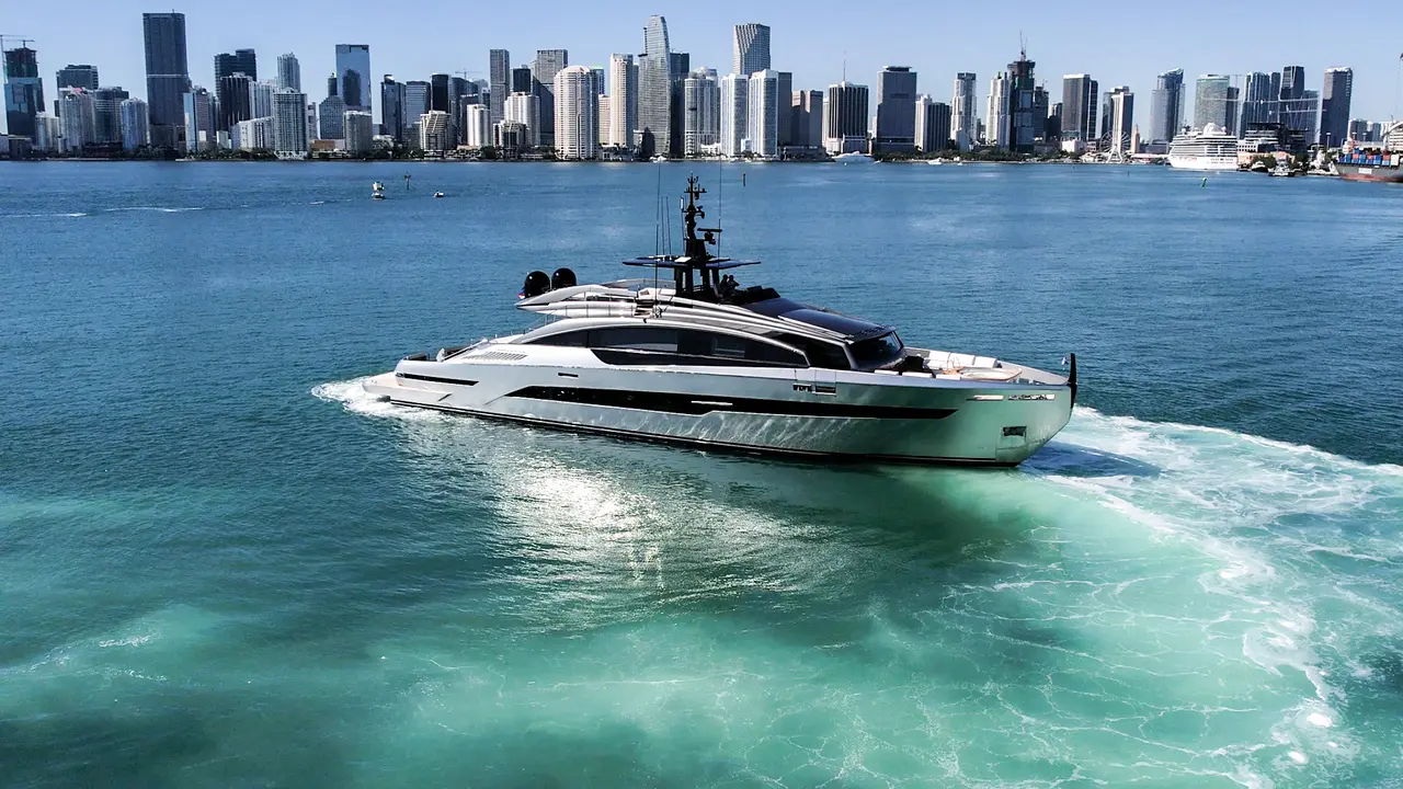 116′ Pershing + Jacuzzi, private yacht charter in Miami