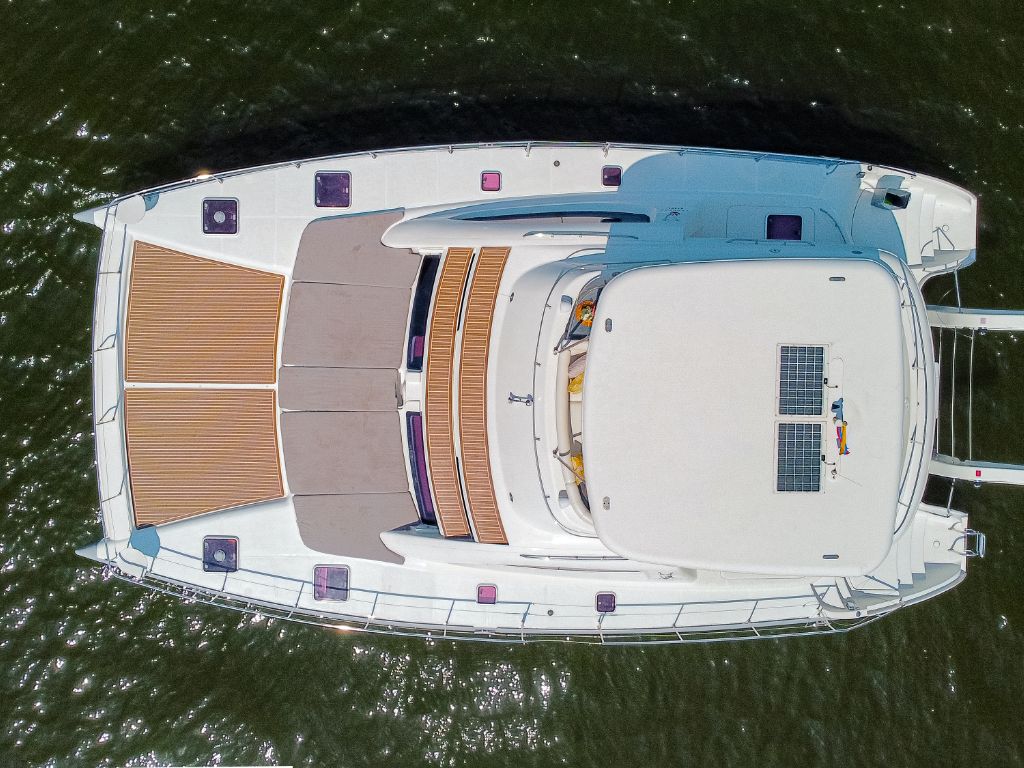 47' Leopard yacht charter in Cartagena, Colombia