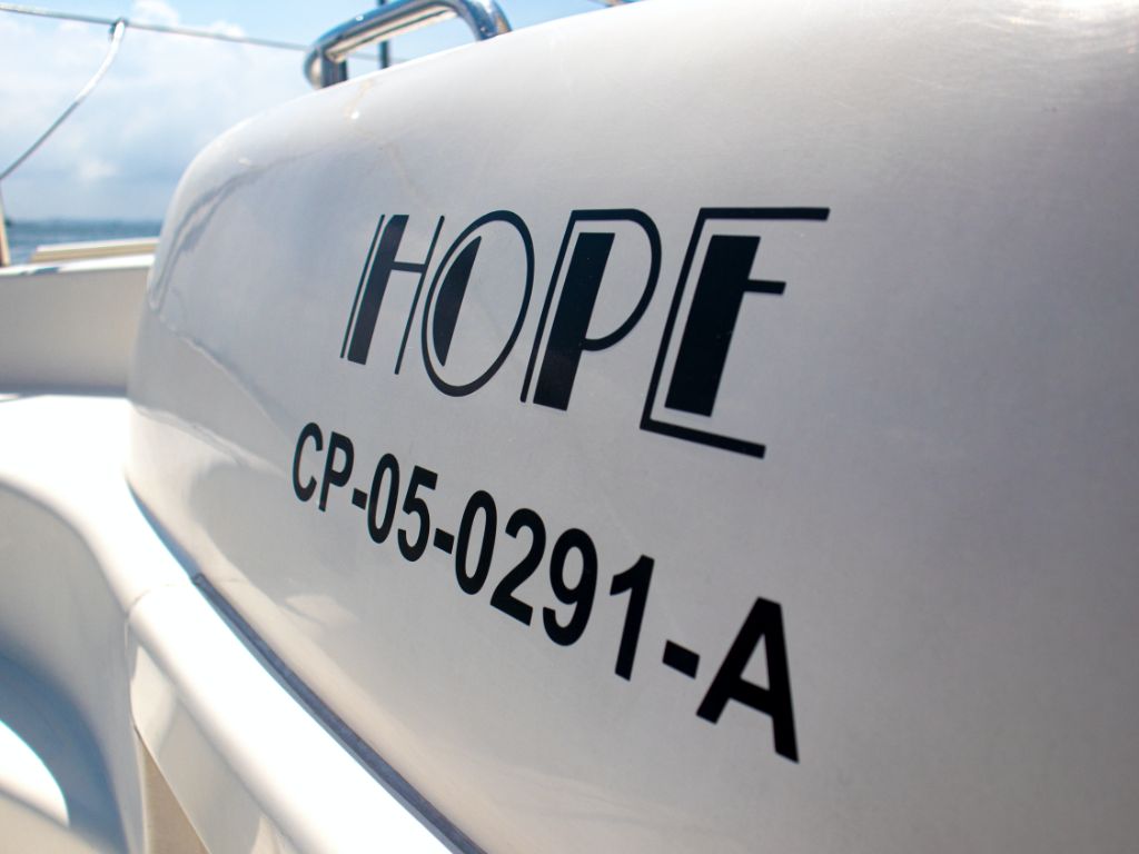 47' Leopard yacht charter in Cartagena, Colombia