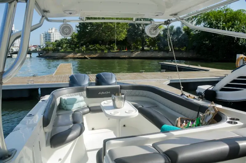 41' Bravo yacht charter in Cartagena, Colombia
